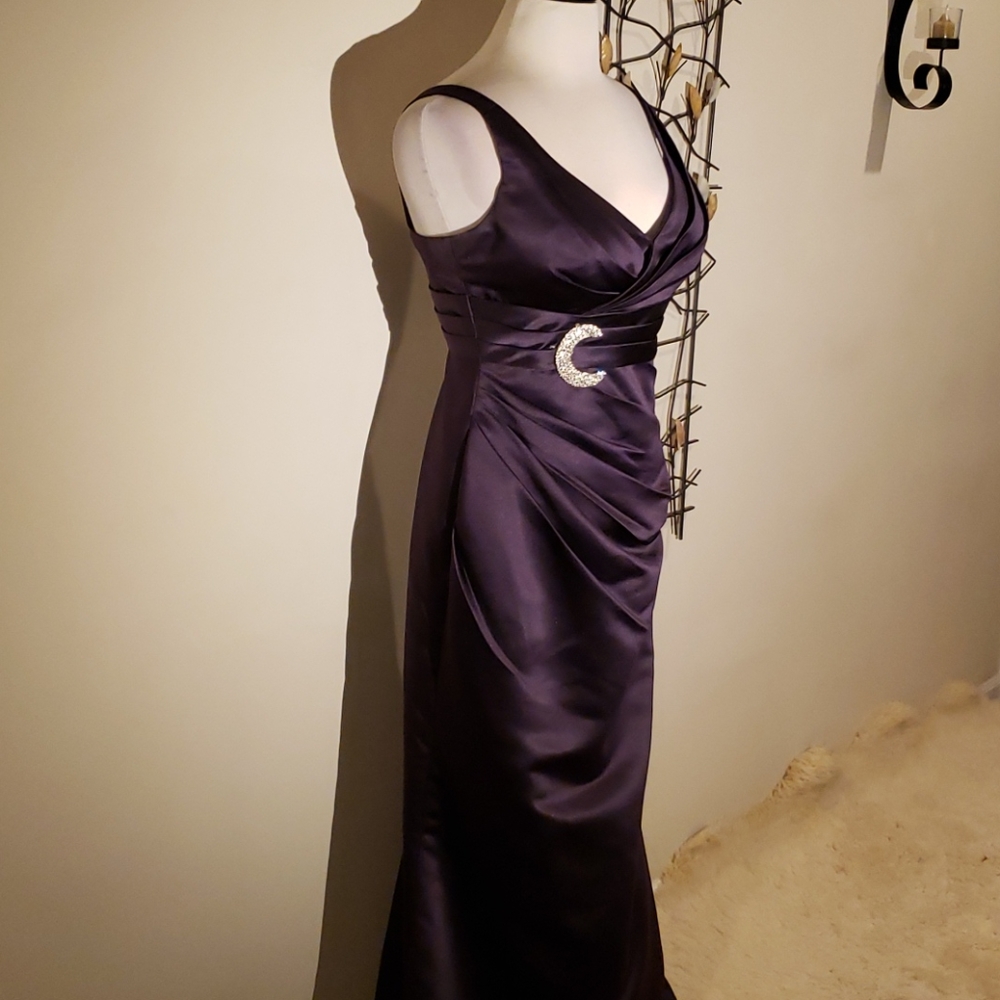 BILL L E V K O F F DRESS - Picture 8 of 16
